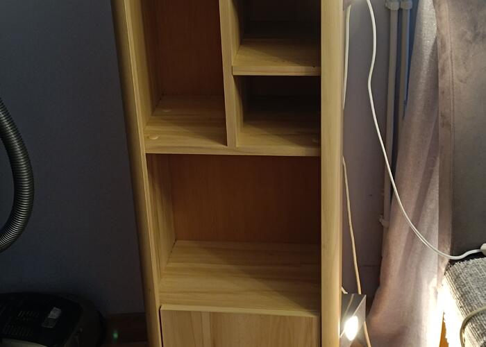 Grajewo ogłoszenia: Sprzedam półkę wisząca z oświetleniem na dole, na zdjęciu...